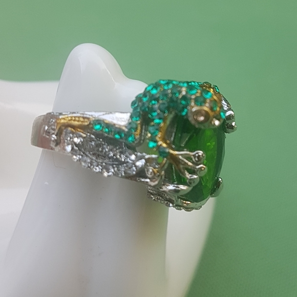 🐸💍 Frog Gem Silver Cocktail Ring - Picture 6 of 8